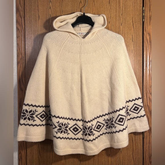 Ralph Lauren Sweaters - Ralph Lauren 100% Lambswool Country Fair Isle Nordic Shrug Hooded Poncho Sweater